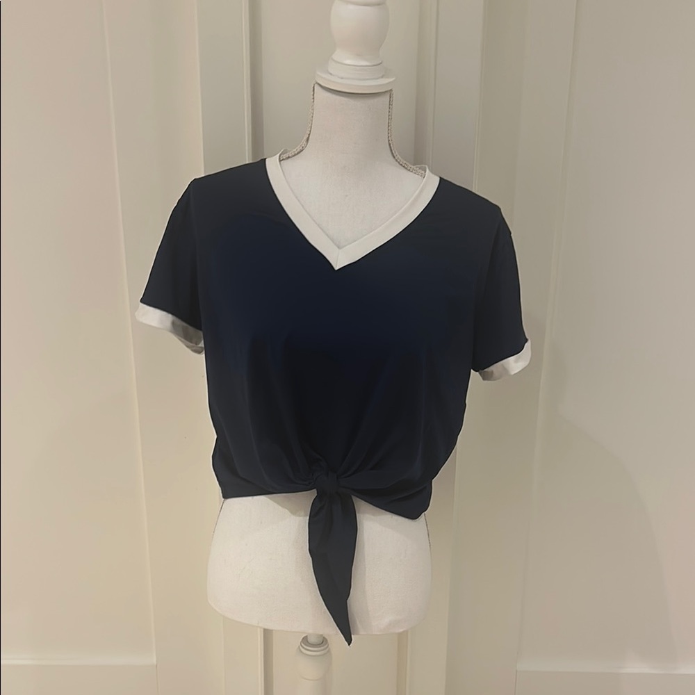 Never worn Tuckernuck front-tie crop shirt